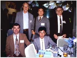 ガン類の国際会議。呉地氏は手前右(カリフォルニア州　1992年　撮影/日本雁を保護する会)